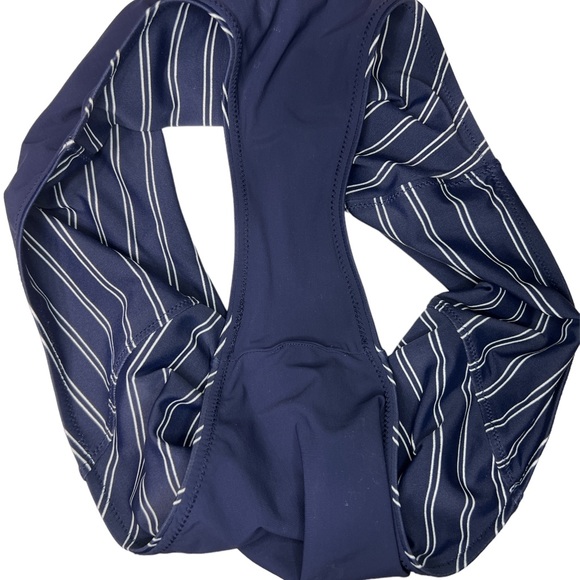 Athleta Piha navy white French stripe underwire bikini top sz 38 B/C bottom sz M - Picture 10 of 16
